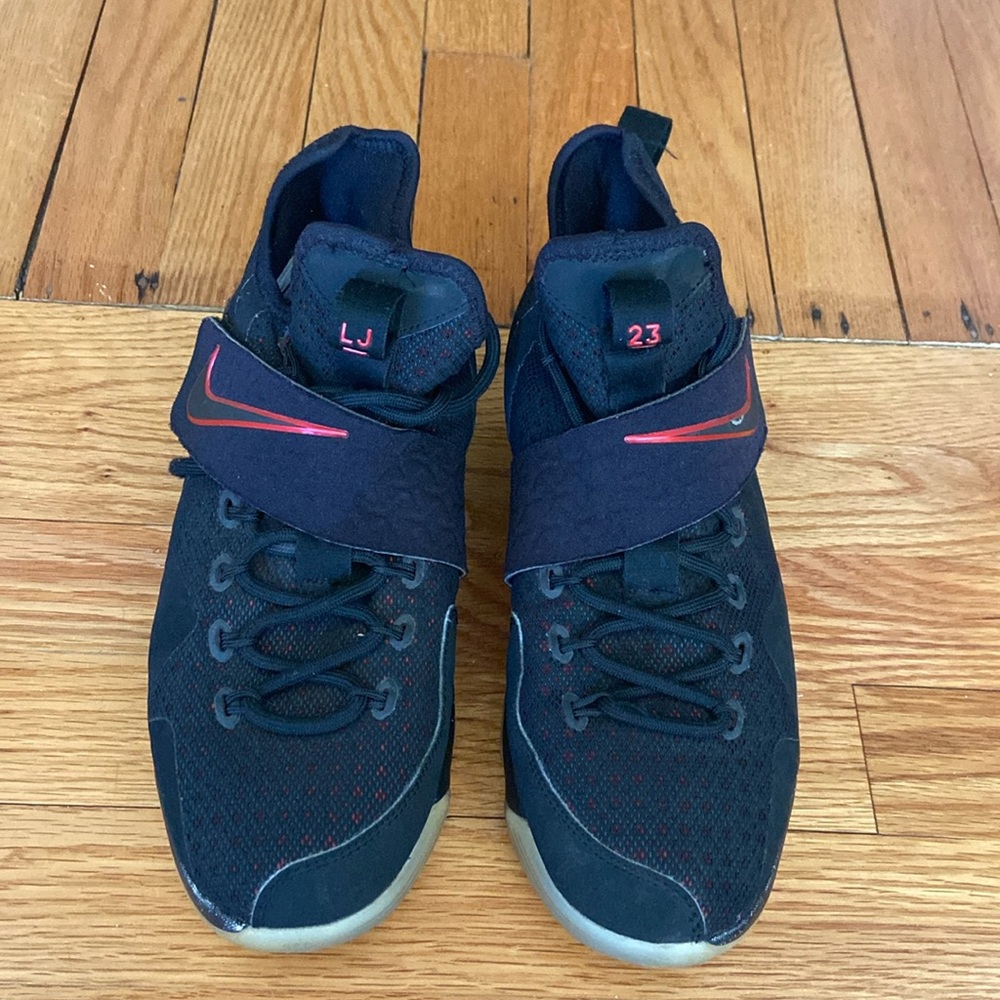 Nike Lebron Kids 14 Bred Mid Top GUC Sneakers - Picture 2 of 16